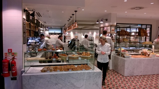 Maison Kayser Open for Business!